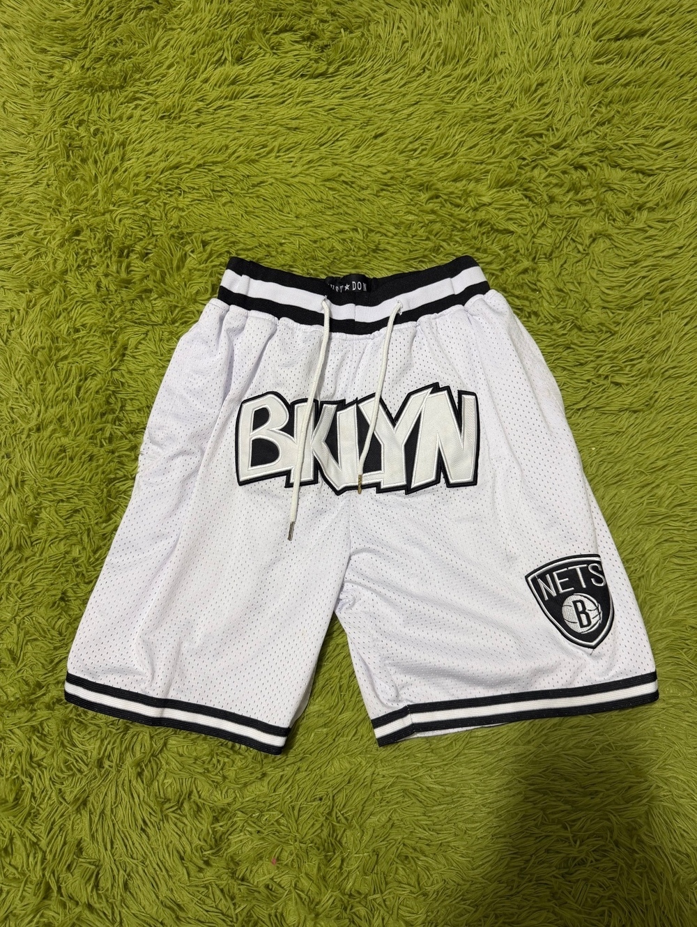 Just Don NBA Brooklyn Nets Basketball Shorts Size Medium White